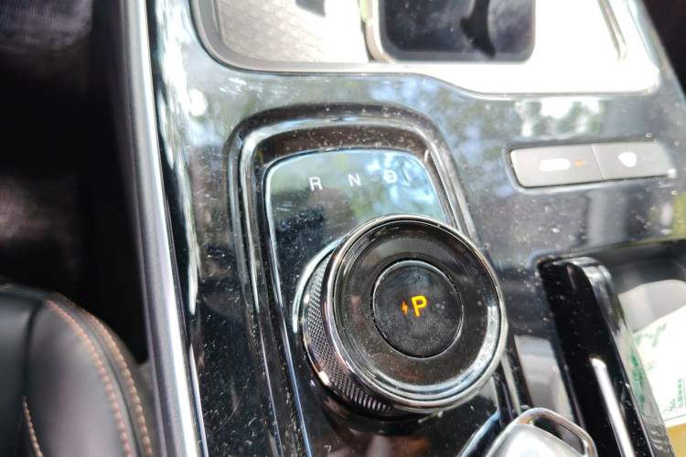 Used AION S 2023 Meizu 580 Lithium Iron Phosphate Gear Lever