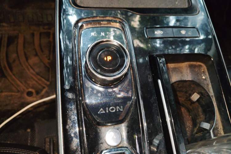 Used AION S 2023 Meizu 580 Lithium Iron Phosphate Gear Lever