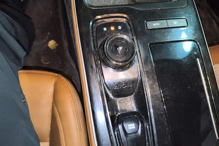 Used AION S 2023 Xuan 580 55.5 kWh Lithium Iron Phosphate Gear Lever