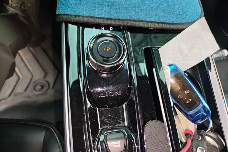 Used AION S 2023 Meizu 580 Lithium Iron Phosphate Gear Lever