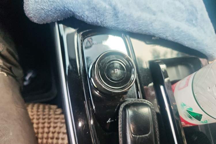 Used AION S 2023 Meizu 580 Lithium Iron Phosphate Gear Lever