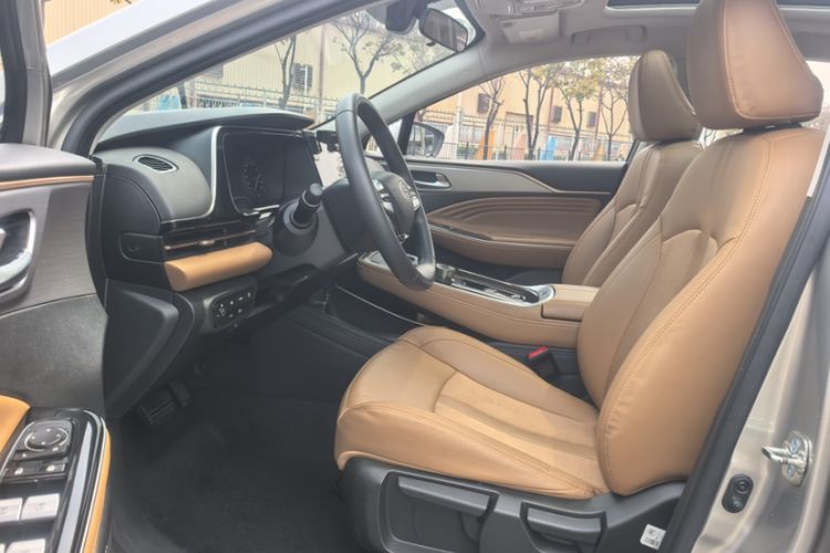 Used AION S 2023 Meizu 580 Lithium Iron Phosphate Interior 2