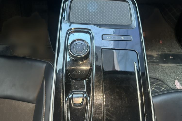 Used AION S 2023 Meizu 580 Lithium Iron Phosphate Interior 3