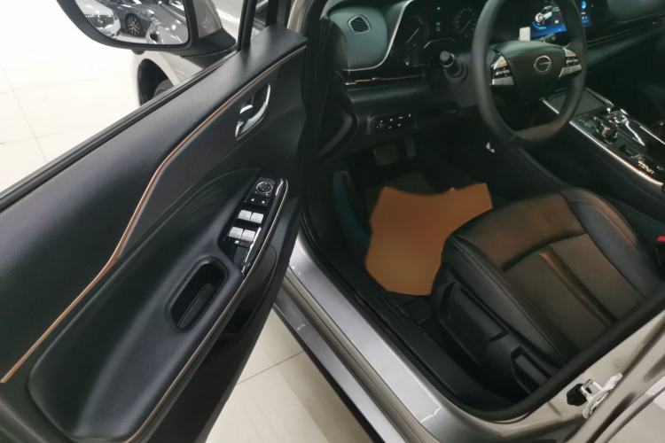 Used AION S 2023 Meizu 580 Lithium Iron Phosphate Interior 3