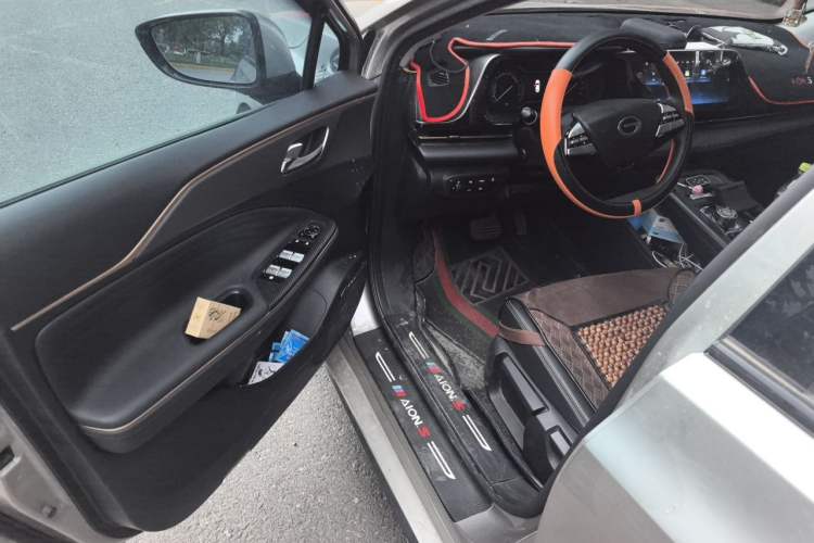 Used AION S 2023 Meizu 580 Lithium Iron Phosphate Interior 3