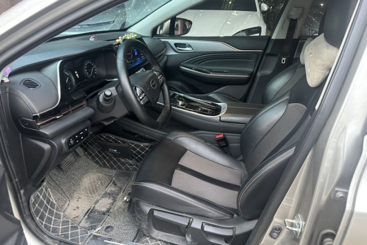 Used AION S 2023 Meizu 580 Lithium Iron Phosphate Interior 4
