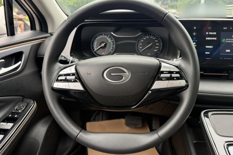 Used AION S 2023 Meizu 580 Lithium Iron Phosphate Interior 4