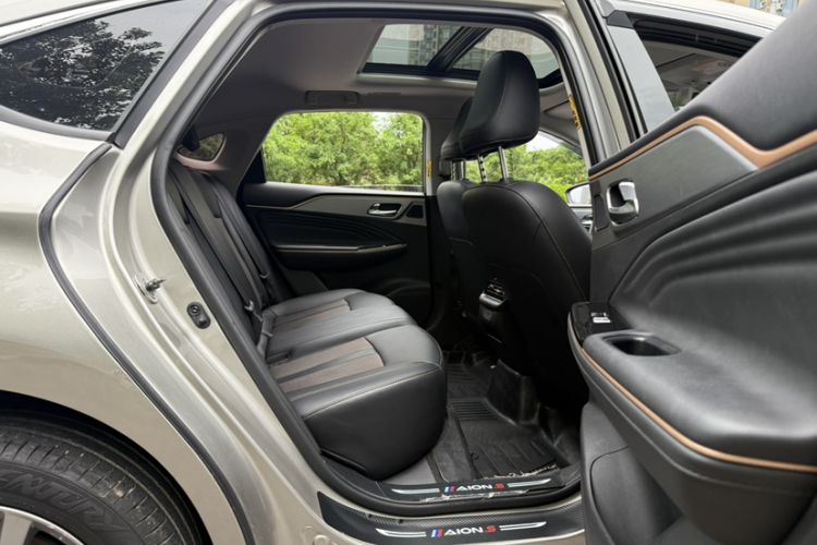 Used AION S 2023 Meizu 580 Lithium Iron Phosphate Interior 6
