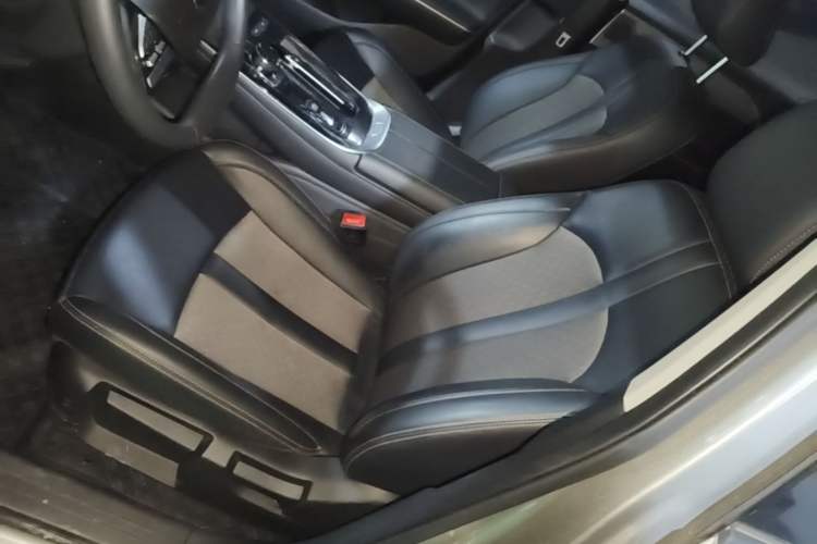 Used AION S 2023 Meizu 580 Lithium Iron Phosphate Left Front Seat