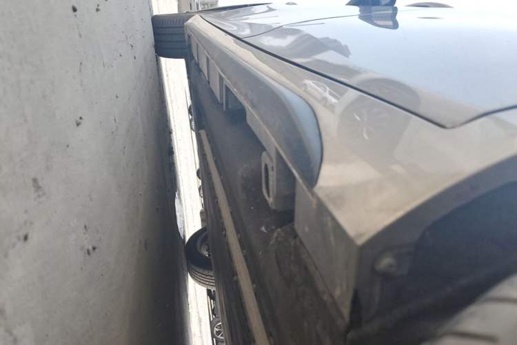 Used AION S 2023 Meizu 580 Lithium Iron Phosphate Left Side Sill
