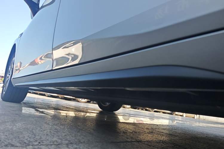 Used AION S 2023 Meizu 580 Lithium Iron Phosphate Left Side Sill