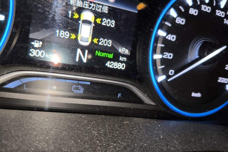 Used AION S 2023 Xuan 580 55.5 kWh Lithium Iron Phosphate Odometer Close Up