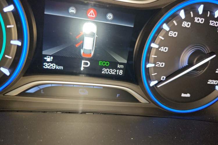 Used AION S 2023 Meizu 580 Lithium Iron Phosphate Odometer Close Up