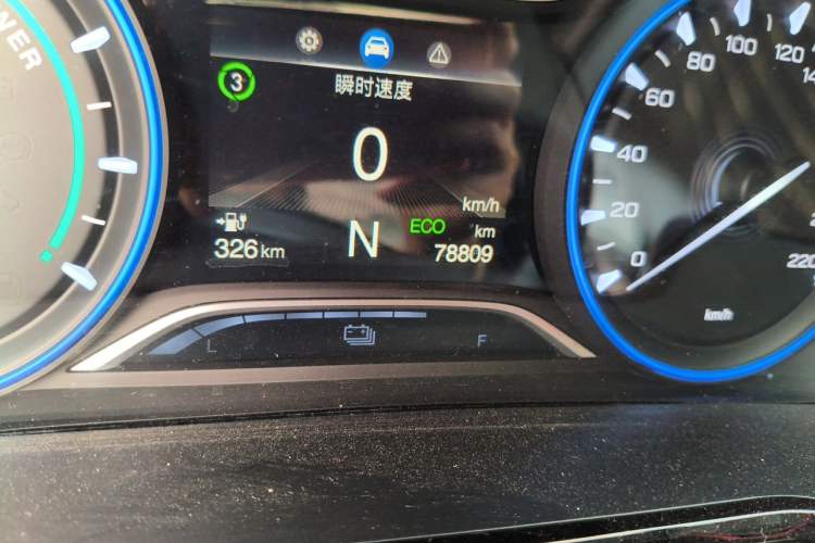 Used AION S 2023 Meizu 580 Lithium Iron Phosphate Odometer Close Up