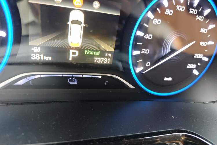 Used AION S 2023 Meizu 580 Lithium Iron Phosphate Odometer Close Up