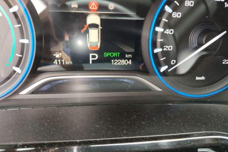 Used AION S 2023 Meizu 580 Lithium Iron Phosphate Odometer Close Up
