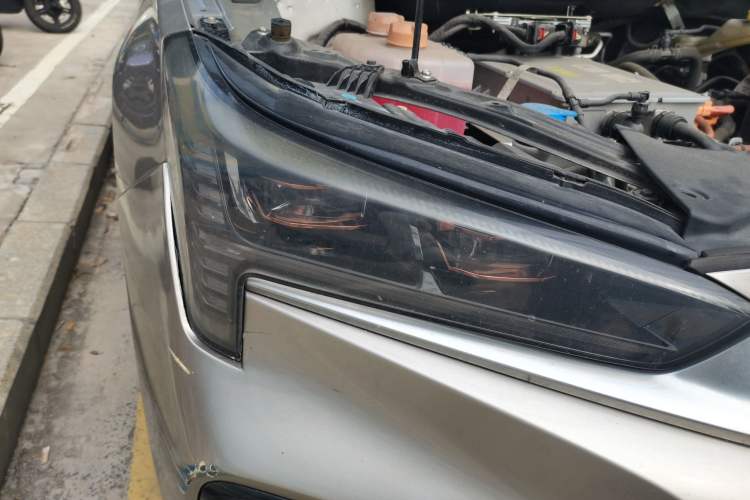 Used AION S 2023 Meizu 580 Lithium Iron Phosphate Right Front Headlight