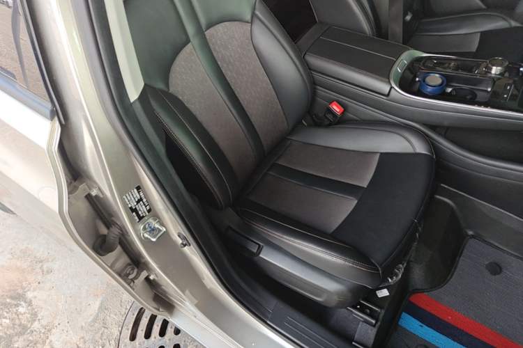 Used AION S 2023 Meizu 580 Lithium Iron Phosphate Right Front Seat