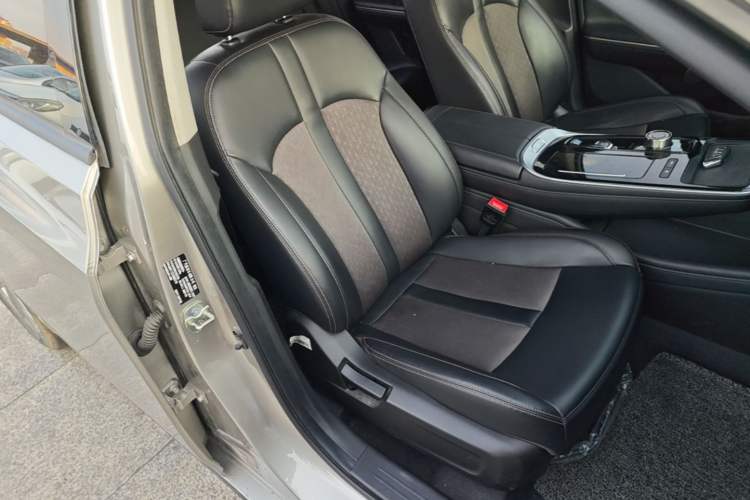 Used AION S 2023 Meizu 580 Lithium Iron Phosphate Right Front Seat
