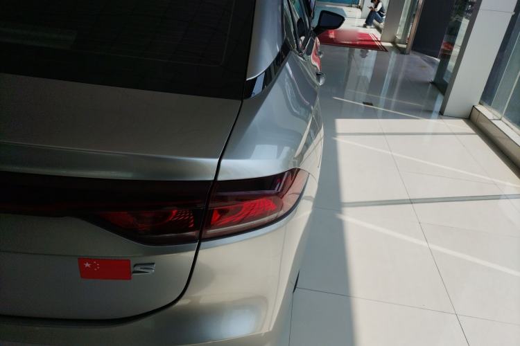 Used AION S 2023 Meizu 580 Lithium Iron Phosphate Right Rear Taillight