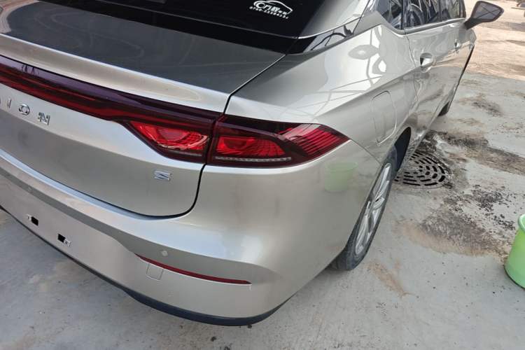Used AION S 2023 Meizu 580 Lithium Iron Phosphate Right Rear Taillight