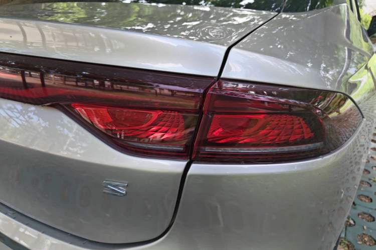 Used AION S 2023 Meizu 580 Lithium Iron Phosphate Right Rear Taillight