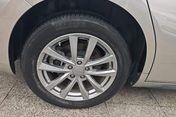Used AION S 2023 Meizu 580 Lithium Iron Phosphate Right Rear Wheel Hub