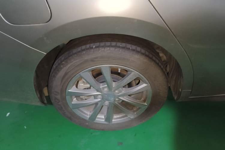 Used AION S 2023 Meizu 580 Lithium Iron Phosphate Right Rear Wheel Hub