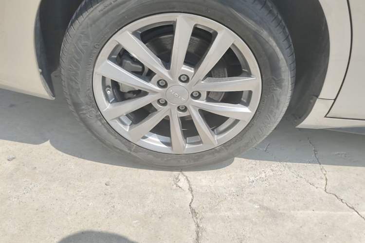 Used AION S 2023 Meizu 580 Lithium Iron Phosphate Right Rear Wheel Hub