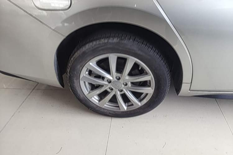Used AION S 2023 Meizu 580 Lithium Iron Phosphate Right Rear Wheel Hub