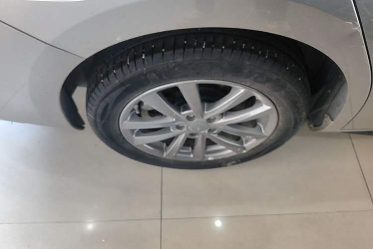 Used AION S 2023 Meizu 580 Lithium Iron Phosphate Right Rear Wheel Hub