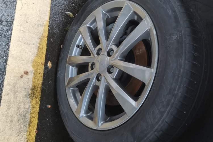 Used AION S 2023 Meizu 580 Lithium Iron Phosphate Right Rear Wheel Hub