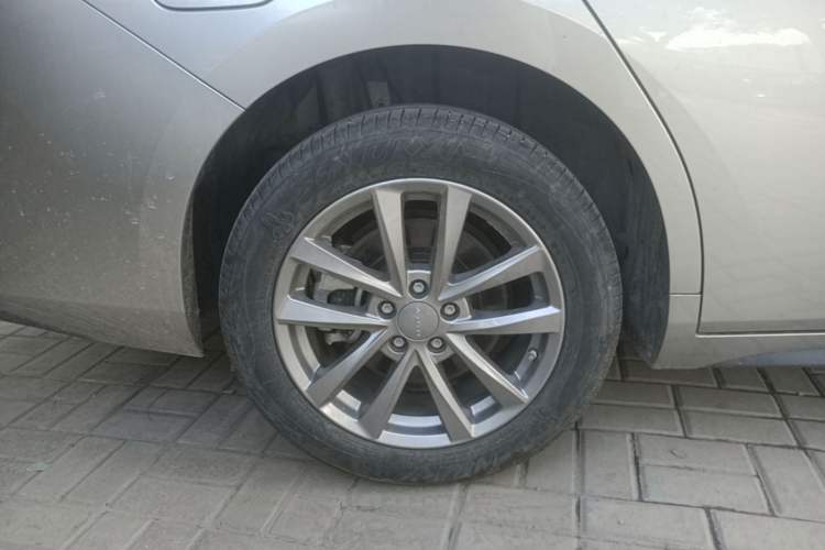 Used AION S 2023 Meizu 580 Lithium Iron Phosphate Right Rear Wheel Hub