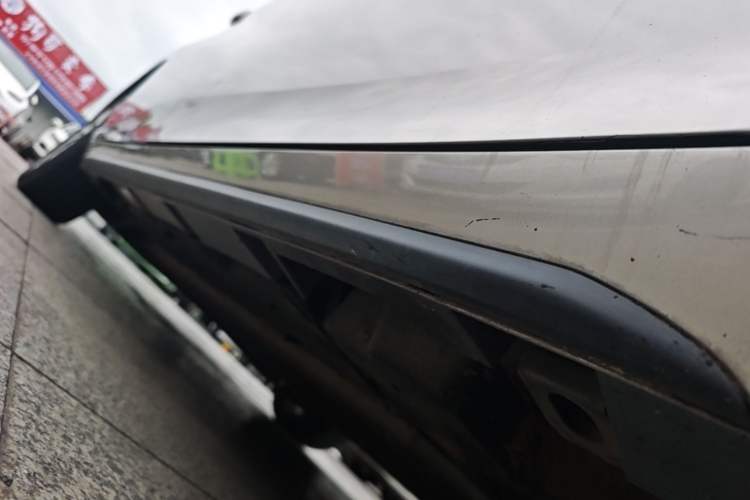 Used AION S 2023 Meizu 580 Lithium Iron Phosphate Right Side Sill
