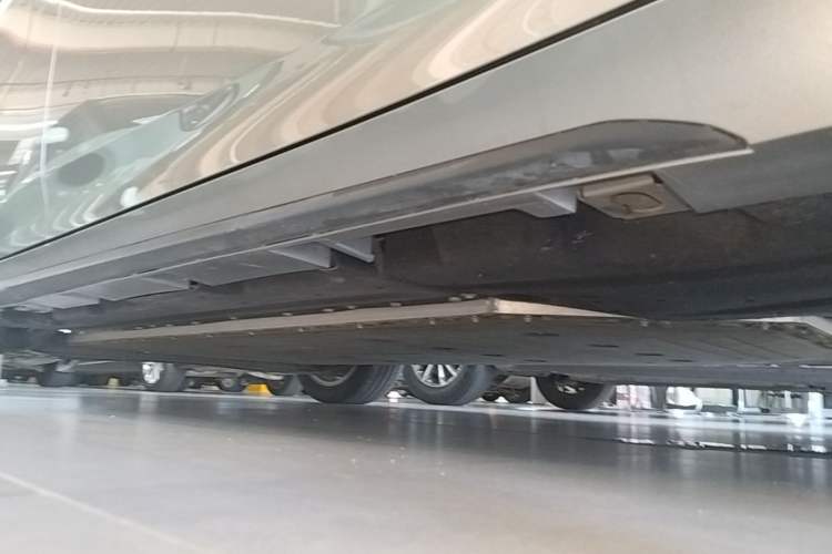 Used AION S 2023 Meizu 580 Lithium Iron Phosphate Right Side Sill