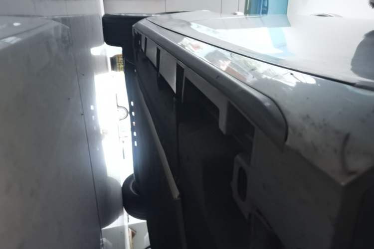 Used AION S 2023 Meizu 580 Lithium Iron Phosphate Right Side Sill
