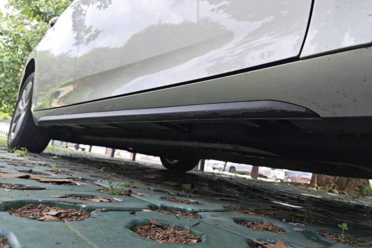 Used AION S 2023 Meizu 580 Lithium Iron Phosphate Right Side Sill
