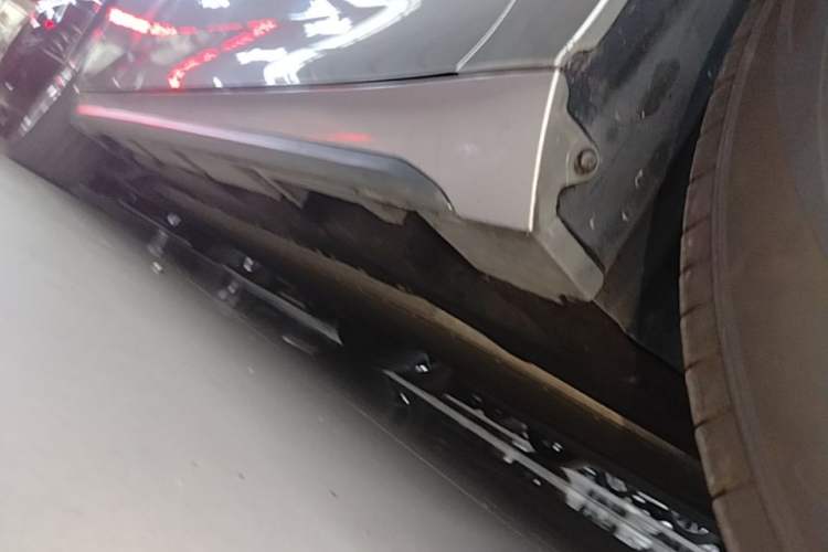 Used AION S 2023 Meizu 580 Lithium Iron Phosphate Right Side Sill