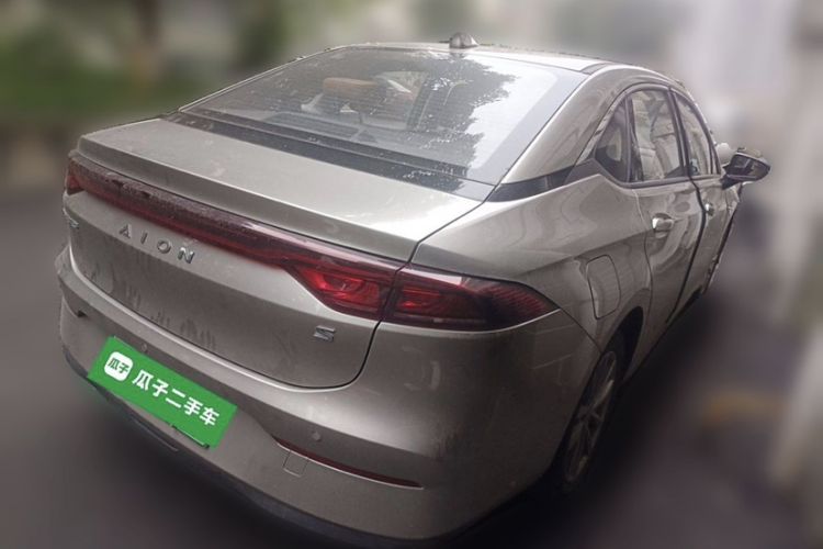 Used AION S 2023 Meizu 580 Lithium Iron Phosphate Roof