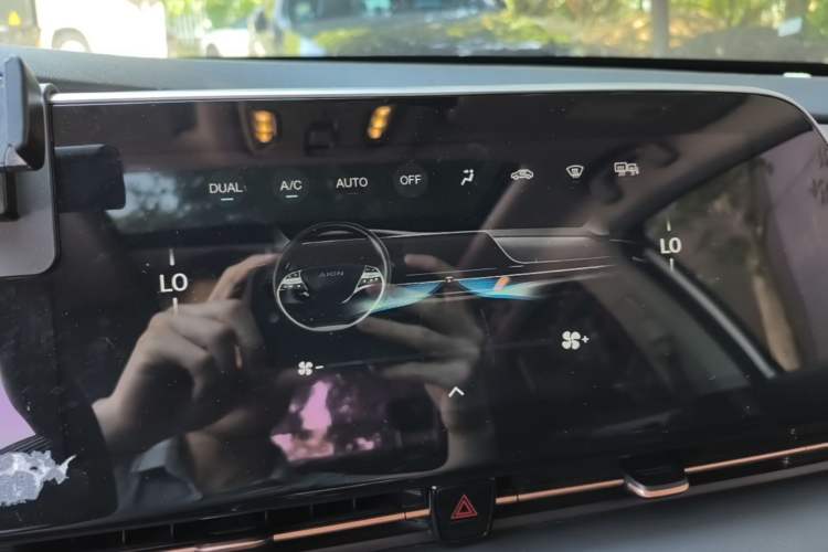 Used AION S 2023 Xuan 580 55.5 kWh Lithium Iron Phosphate Audio And AC Panel