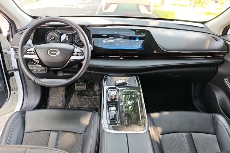 Used AION S 2023 Meizu 580 Lithium Iron Phosphate Center Console