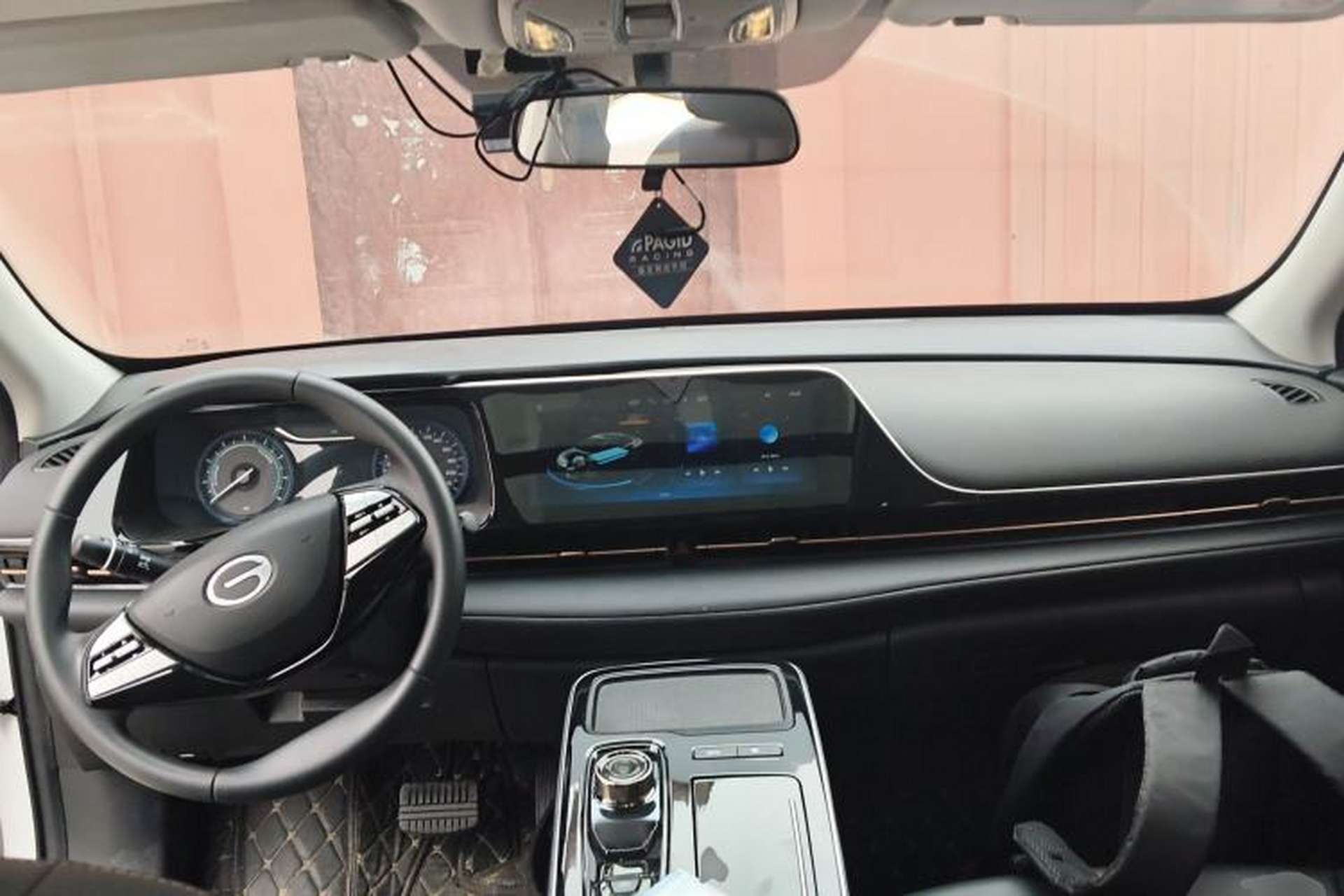 Used AION S 2023 Meizu 580 Lithium Iron Phosphate Center Console