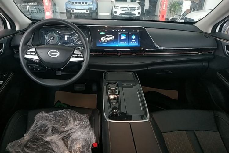 Used AION S 2023 Meizu 580 Lithium Iron Phosphate Center Console
