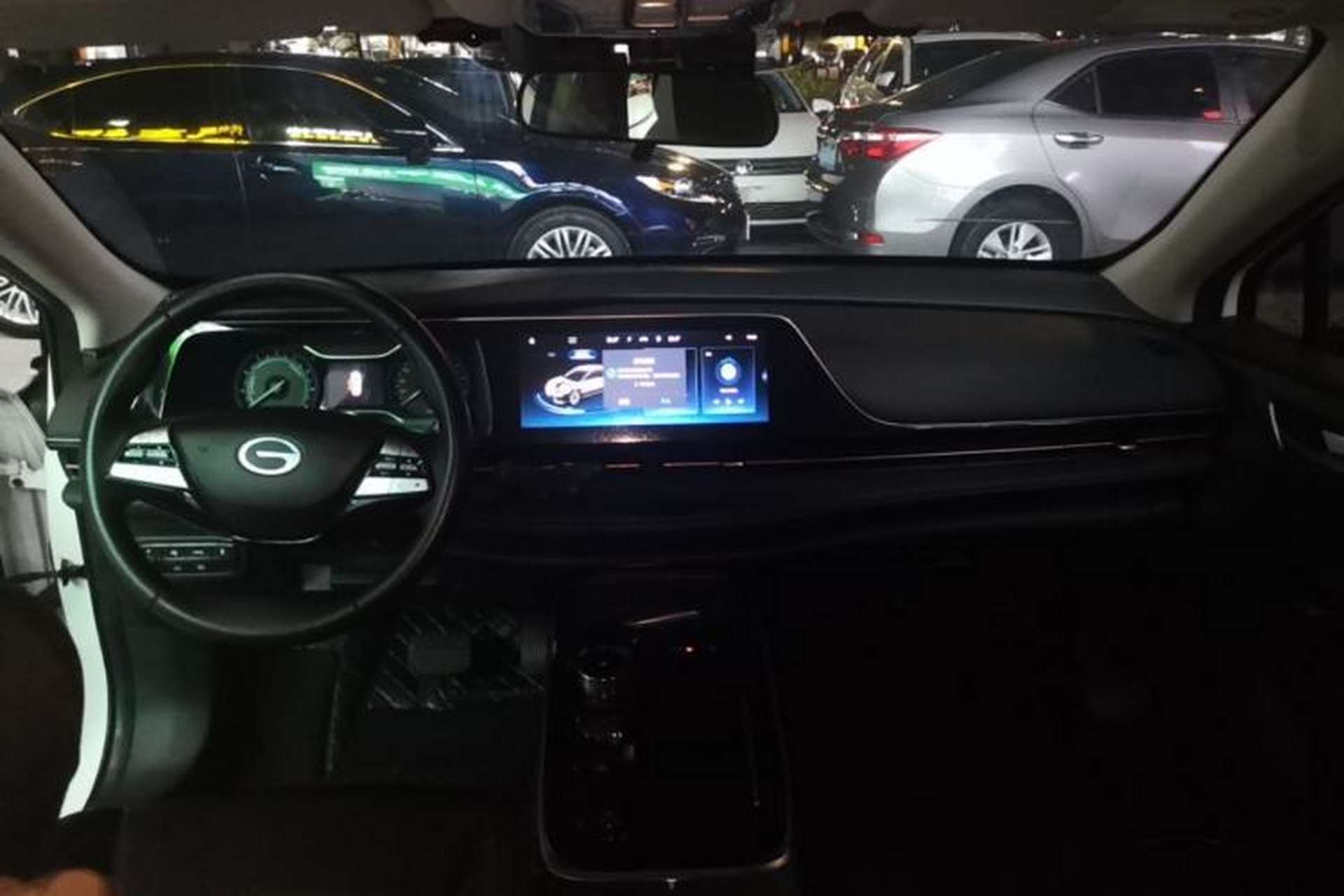 Used AION S 2023 Meizu 580 Lithium Iron Phosphate Center Console