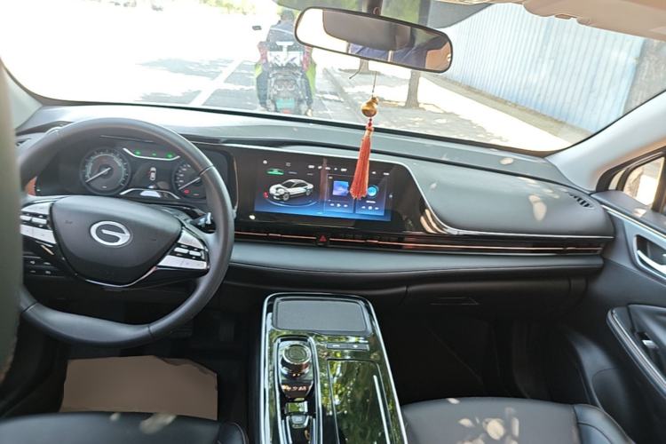 Used AION S 2023 Meizu 580 Lithium Iron Phosphate Center Console