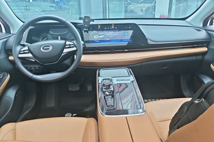 Used AION S 2023 Meizu 580 Lithium Iron Phosphate Center Console