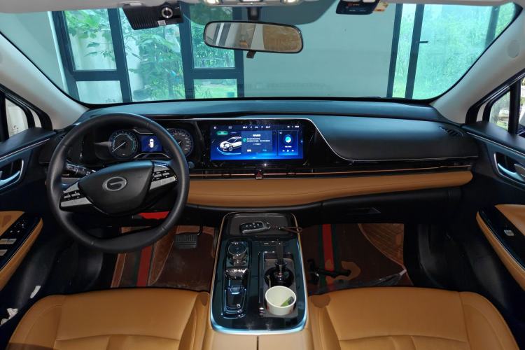 Used AION S 2023 Meizu 580 Lithium Iron Phosphate Center Console