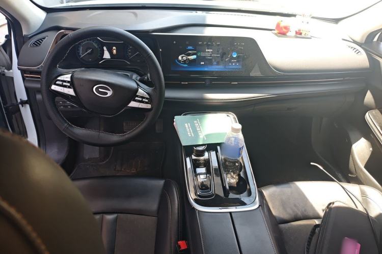 Used AION S 2023 Meizu 580 Lithium Iron Phosphate Center Console