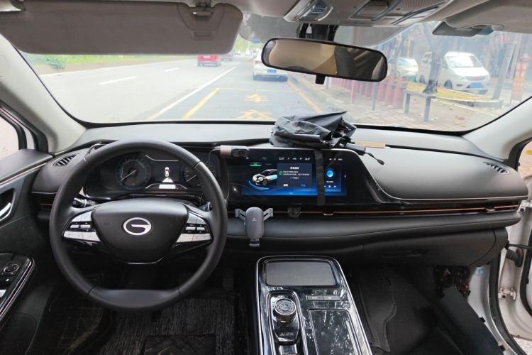 Used AION S 2023 Meizu 580 Lithium Iron Phosphate Center Console