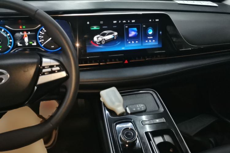 Used AION S 2023 Meizu 580 Lithium Iron Phosphate Center Console